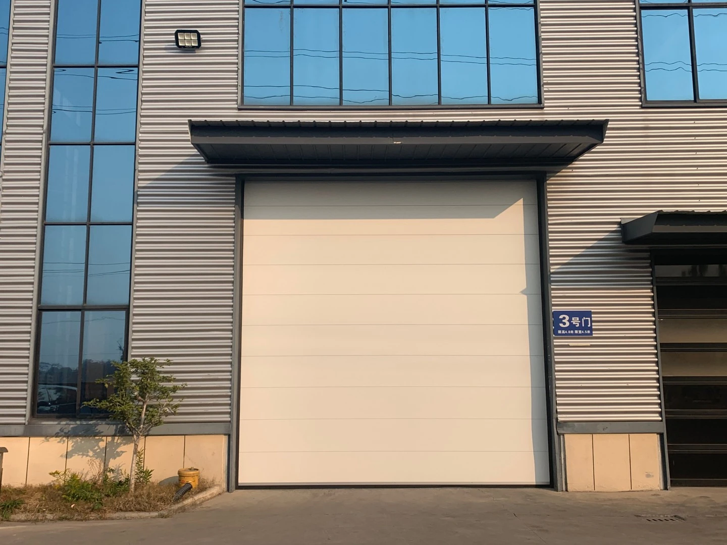 安必信工业门枣庄服务站生产基地